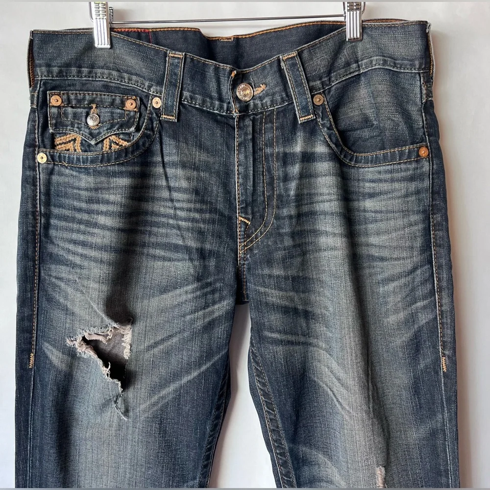 NWT‎ TRUE RELIGION STRAIGHT FLAP RIPPED MENS JEAN SIZE 34